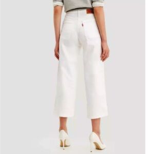 Levi’s Premium - Ribcage Wide Leg Cropped Jean - white - size 27 NWT